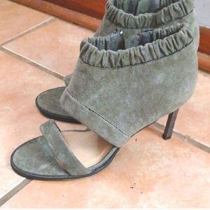 MI.MI Women's Olive Green Suede Open Toe Ankle Zipper Heels